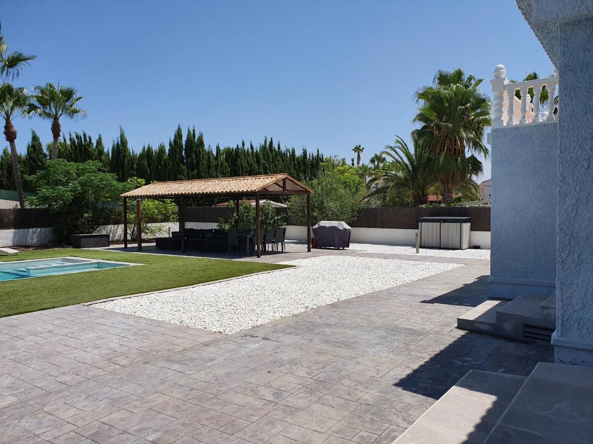 Paraiso Villa *